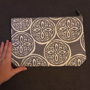 Zipper Pouch